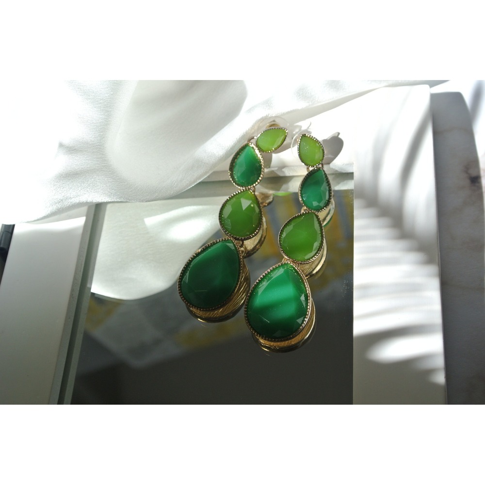 Banana Republic Ombre Green Faceted Stone Tiered Teardrop Drop Earrings OS